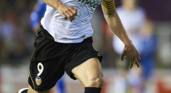 Calciomercato Napoli/ Soldado rinnova con il Valencia