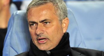 Chelsea-Liverpool/ Mourinho attacca Suarez: “Va giù come se gli sparassero!”