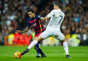 Dani Alves e Cristiano Ronaldo ©  Getty Images