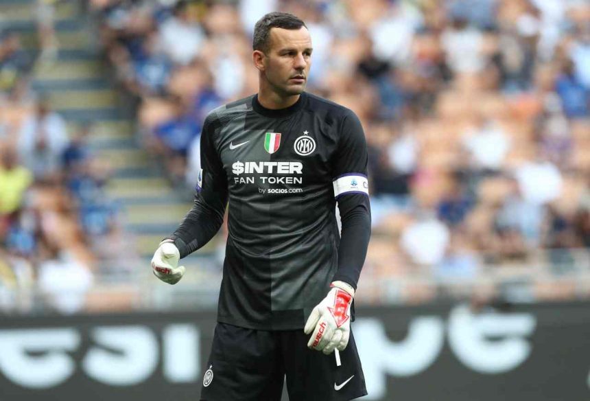 Inter Onana Ajax Handanovic