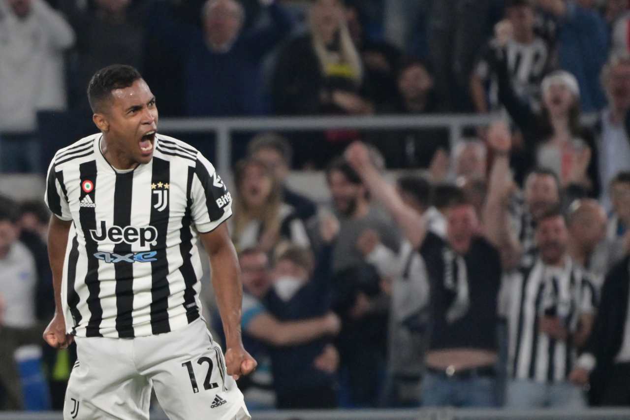 Alex Sandro ultimo errore: scambio per l'erede 