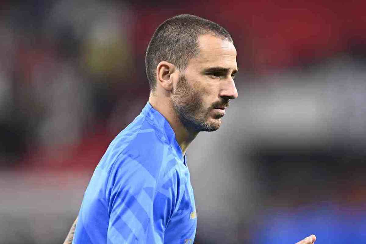 Bonucci asfaltato in diretta