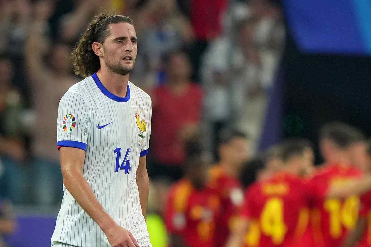 Adrien Rabiot attende una chiamata dalla Francia