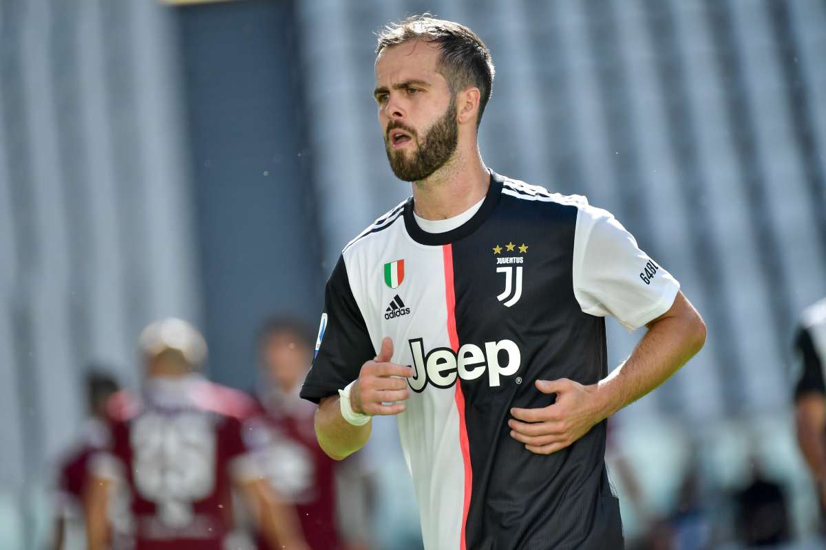 Pjanic potrebbe essere una soluzione per il Milan per sostituire Bennacer