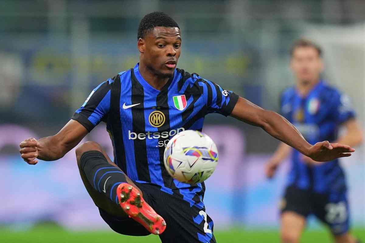 Denzel Dumfries ha rinnovato ufficialmente con l'Inter