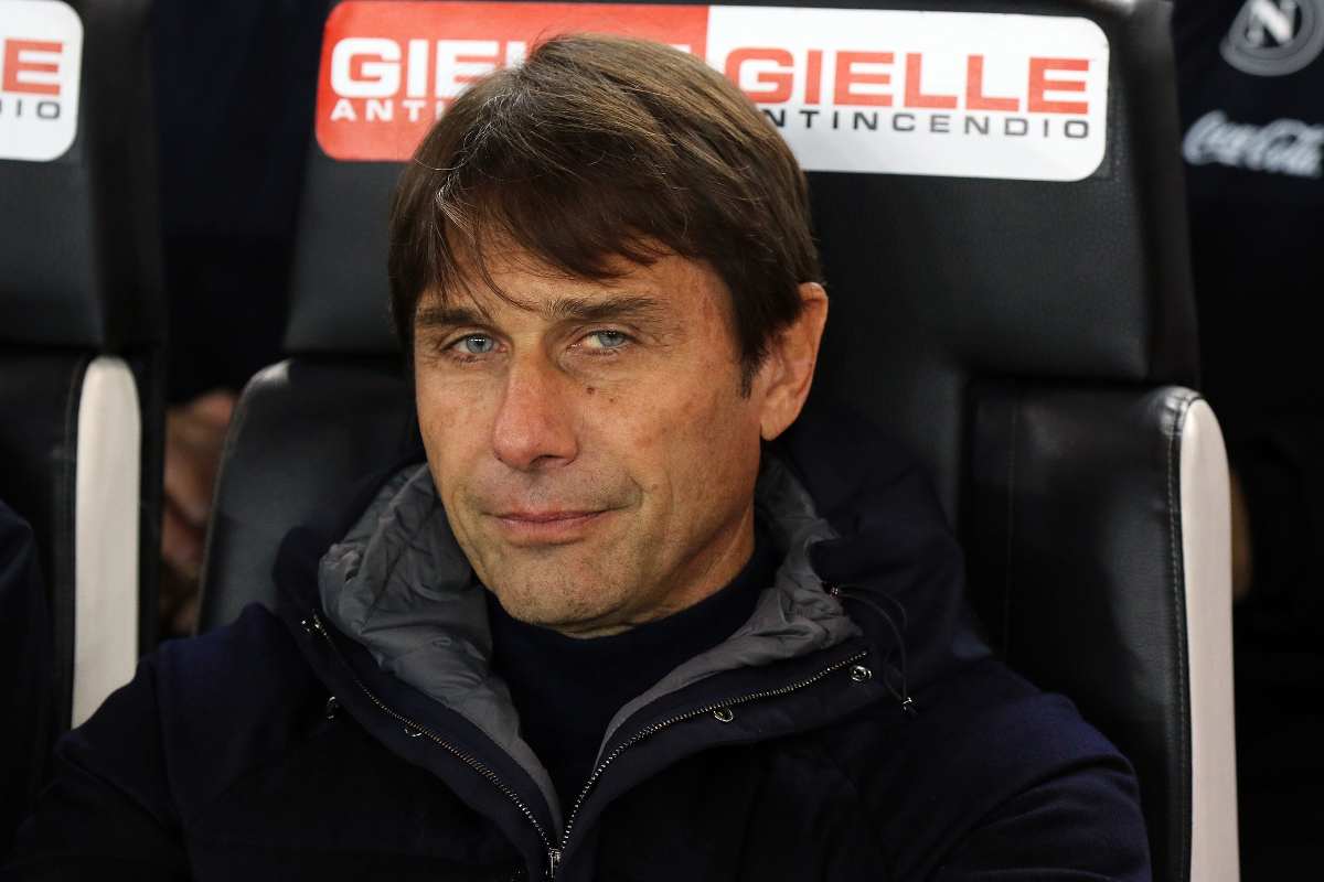 Napoli, furia Antonio Conte dopo il Genoa